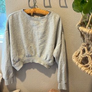 Universal Thread Gray Cropped Sweatshirt